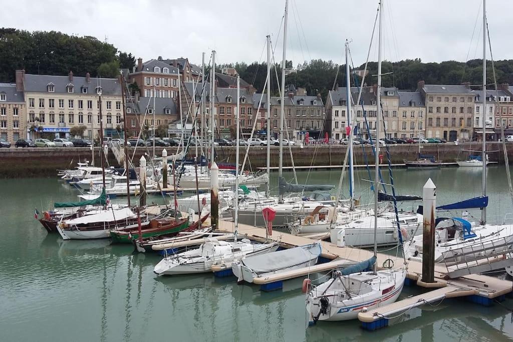 Apartamento Duplex Situe Dans Le Centre De St Valery En Caux Saint-Valery-en-Caux Exterior foto